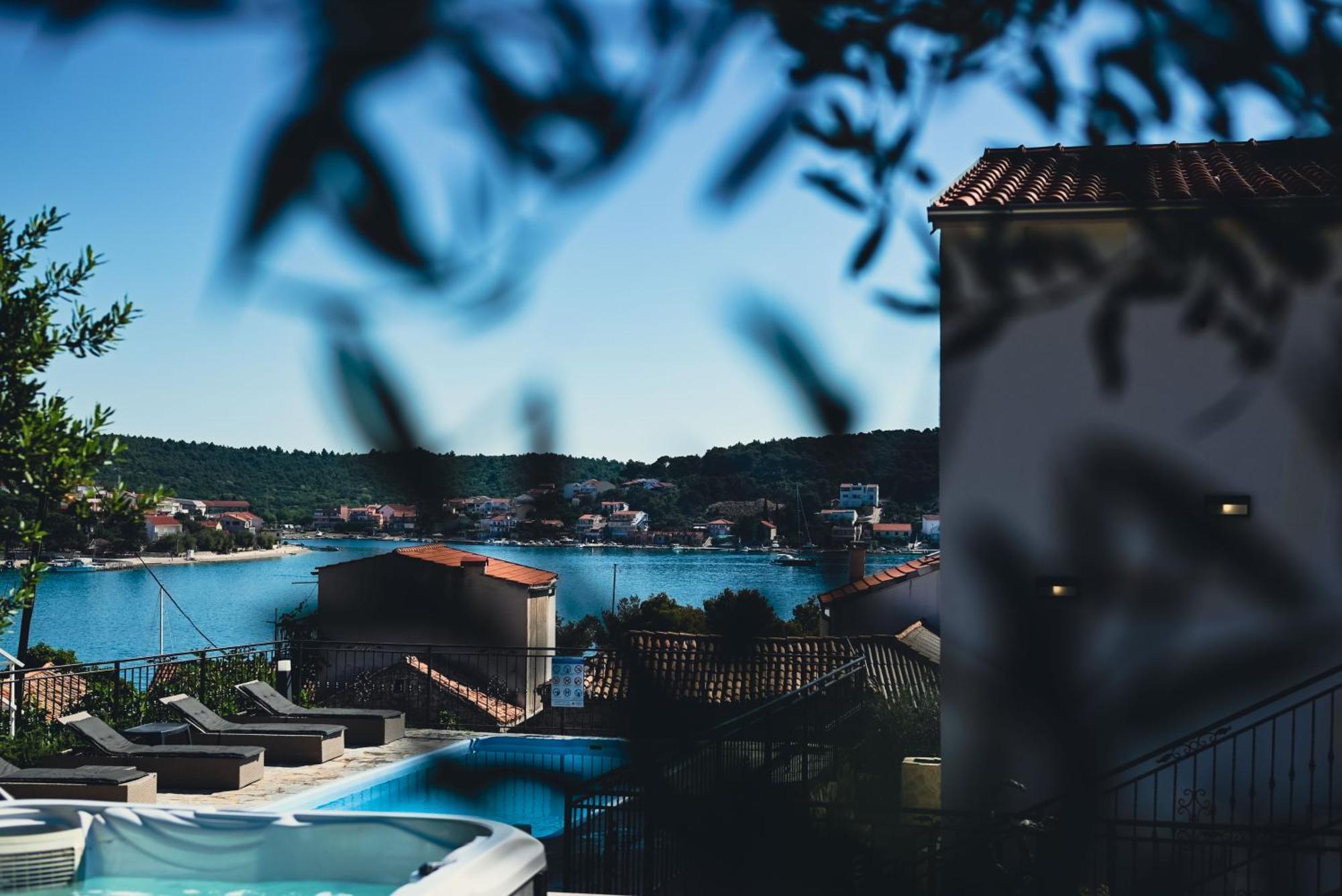 Tisno Resort Exterior foto